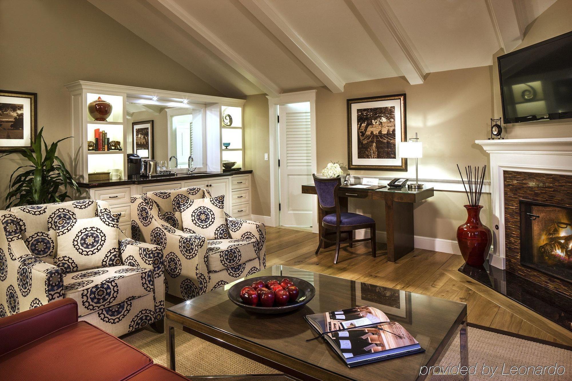 Fess Parker Wine Country Inn Лос-Оливос Экстерьер фото