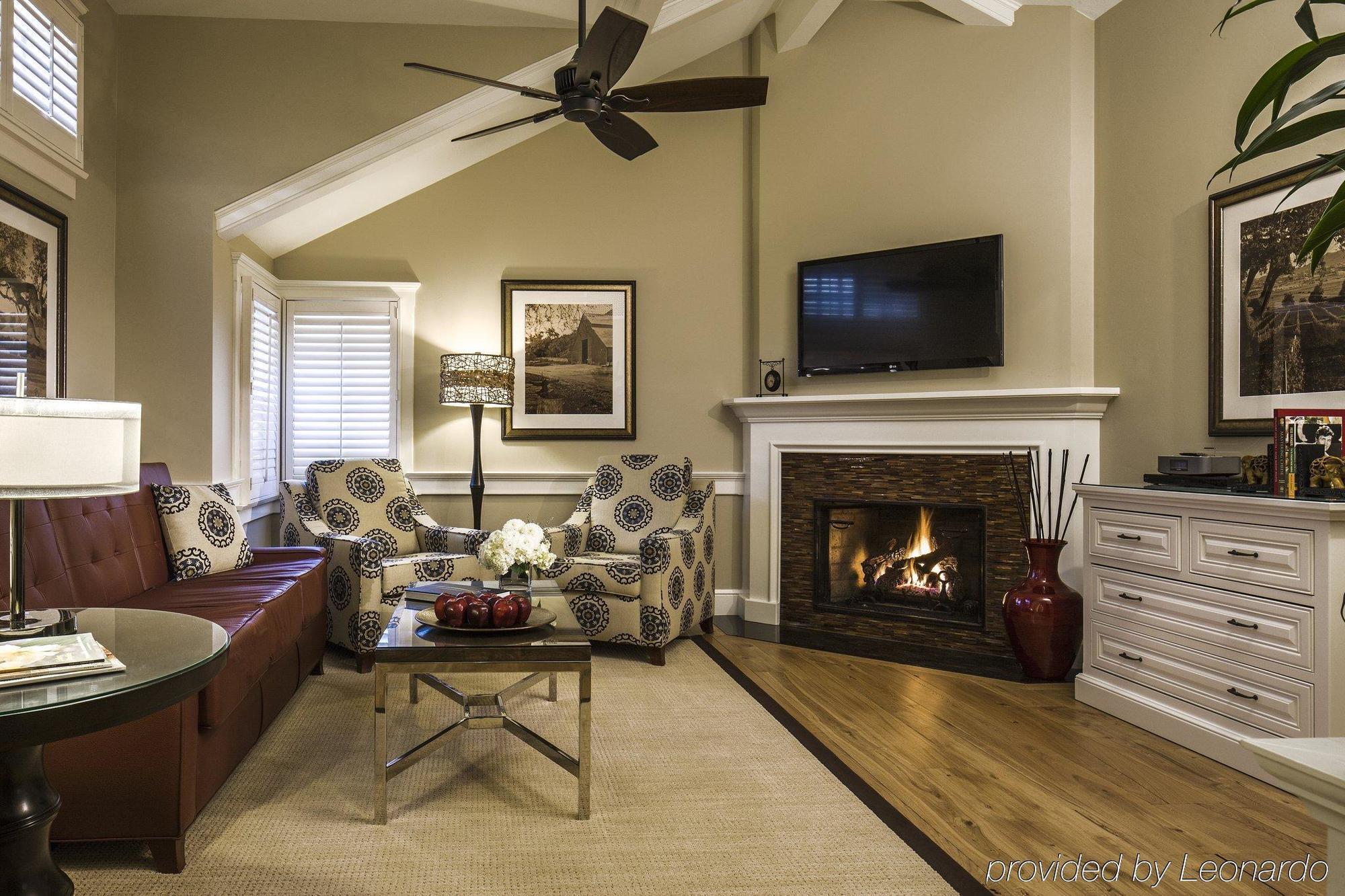 Fess Parker Wine Country Inn Лос-Оливос Экстерьер фото
